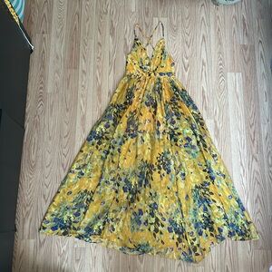 Luxxel Yellow Flower Summer Women’s Dress (Size M)